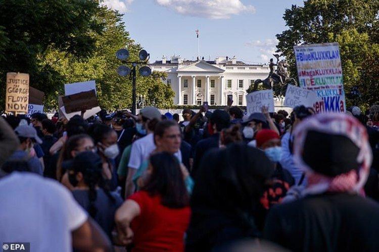 اعتراضات آمریکا؛ ترامپ به پناهگاه کاخ سفید منتقل شد